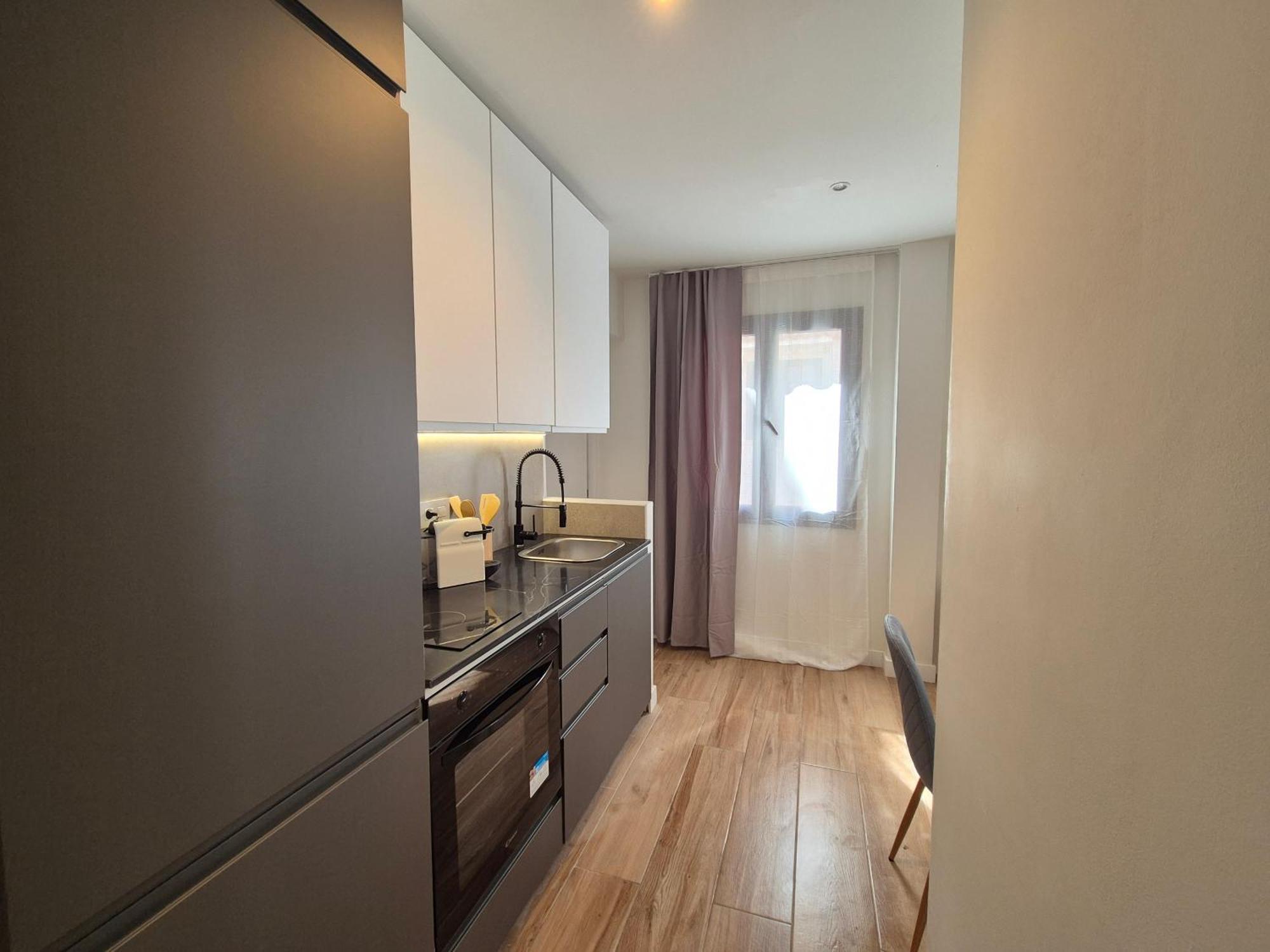 5 Dragos Suites ลาโอโรตาวา ภายนอก รูปภาพ