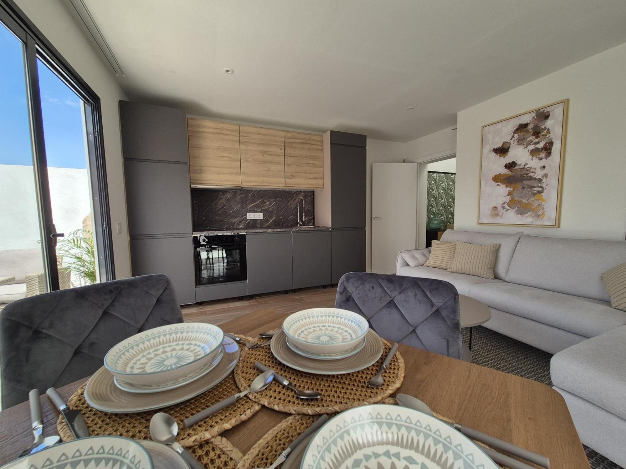 5 Dragos Suites ลาโอโรตาวา ภายนอก รูปภาพ
